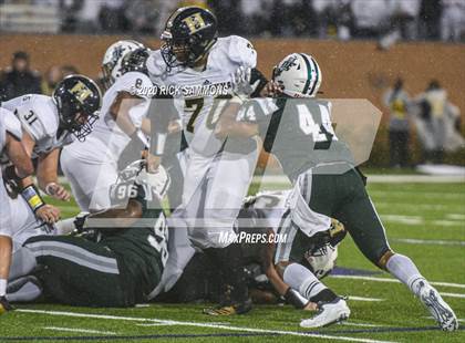 Thumbnail 3 in T.L. Hanna @ Dutch Fork (SCHSL Class AAAAA Final) photogallery.