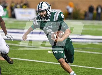 Thumbnail 2 in T.L. Hanna @ Dutch Fork (SCHSL Class AAAAA Final) photogallery.