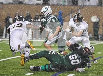 Thumbnail 1 in T.L. Hanna @ Dutch Fork (SCHSL Class AAAAA Final) photogallery.