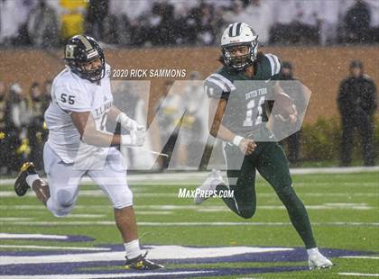 Thumbnail 3 in T.L. Hanna @ Dutch Fork (SCHSL Class AAAAA Final) photogallery.