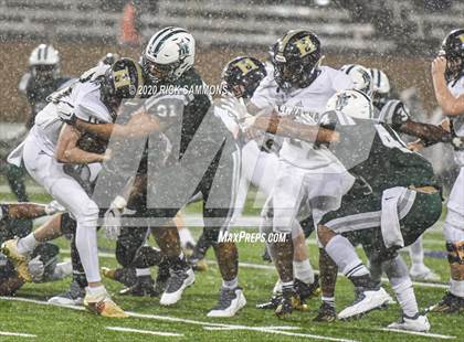 Thumbnail 3 in T.L. Hanna @ Dutch Fork (SCHSL Class AAAAA Final) photogallery.