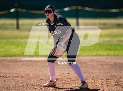Thumbnail 2 in Payson vs Round Valley (West Valley Invitational Semifinal) photogallery.