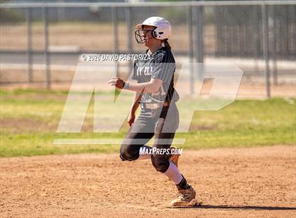 Thumbnail 1 in Payson vs Round Valley (West Valley Invitational Semifinal) photogallery.