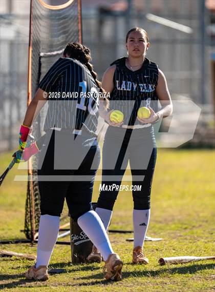 Thumbnail 1 in Payson vs Round Valley (West Valley Invitational Semifinal) photogallery.