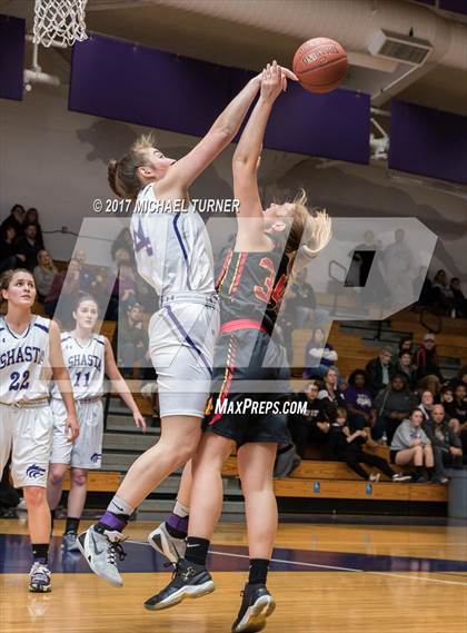 Thumbnail 3 in Chico @ Shasta photogallery.