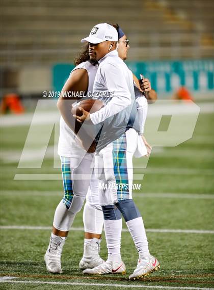 Thumbnail 1 in Helix vs. Carlsbad (CIF SDS Open Championship) photogallery.