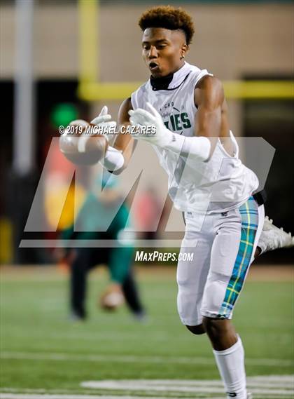 Thumbnail 2 in Helix vs. Carlsbad (CIF SDS Open Championship) photogallery.