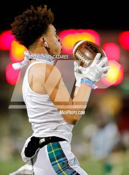 Thumbnail 2 in Helix vs. Carlsbad (CIF SDS Open Championship) photogallery.