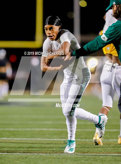 Thumbnail 1 in Helix vs. Carlsbad (CIF SDS Open Championship) photogallery.