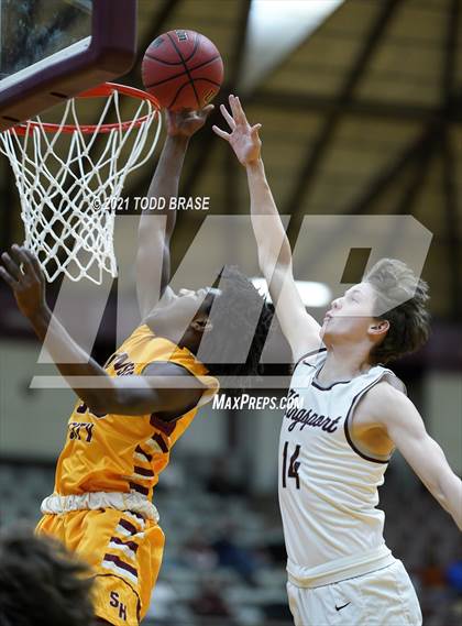Thumbnail 2 in Science Hill @ Dobyns-Bennett photogallery.