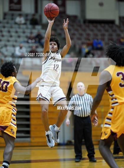 Thumbnail 3 in Science Hill @ Dobyns-Bennett photogallery.