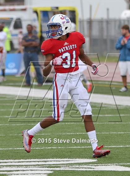 Thumbnail 2 in Archbishop Rummel vs John Curtis photogallery.