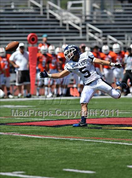 Thumbnail 3 in Timpview vs. Bakersfield (Mission Viejo Football Classic) photogallery.