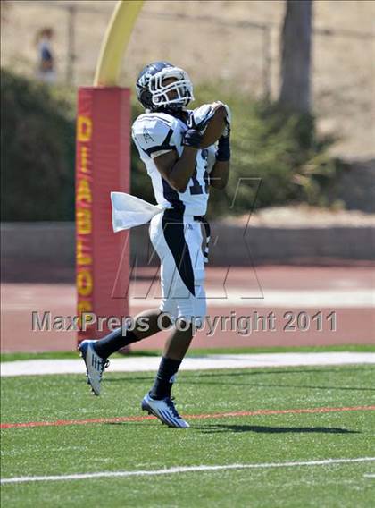 Thumbnail 3 in Timpview vs. Bakersfield (Mission Viejo Football Classic) photogallery.