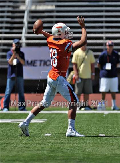 Thumbnail 2 in Timpview vs. Bakersfield (Mission Viejo Football Classic) photogallery.