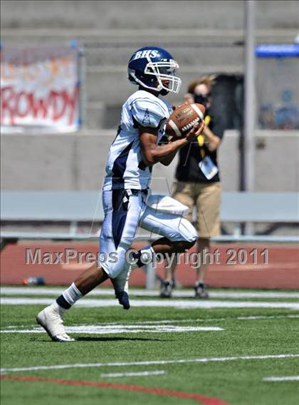 Thumbnail 2 in Timpview vs. Bakersfield (Mission Viejo Football Classic) photogallery.
