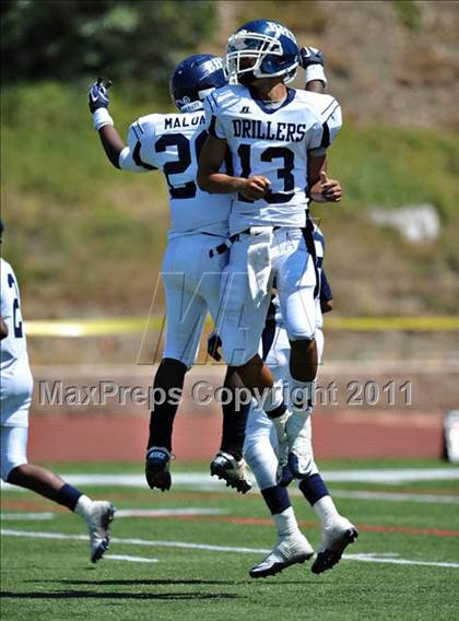 Thumbnail 2 in Timpview vs. Bakersfield (Mission Viejo Football Classic) photogallery.