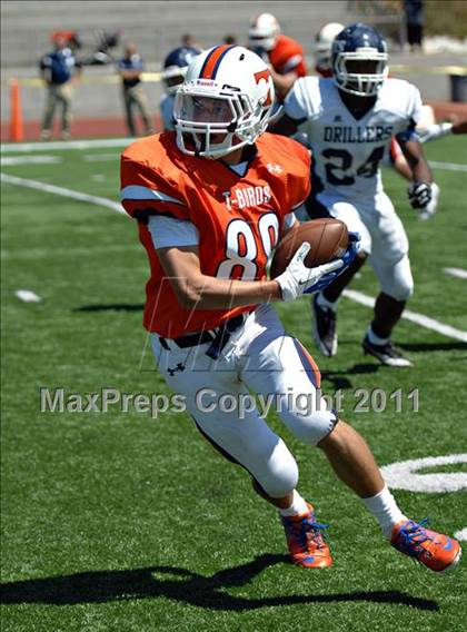 Thumbnail 3 in Timpview vs. Bakersfield (Mission Viejo Football Classic) photogallery.