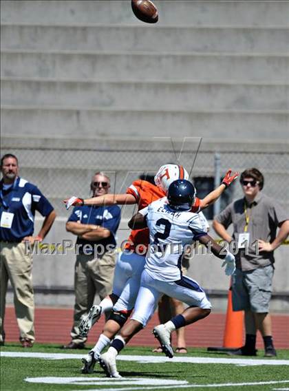 Thumbnail 1 in Timpview vs. Bakersfield (Mission Viejo Football Classic) photogallery.