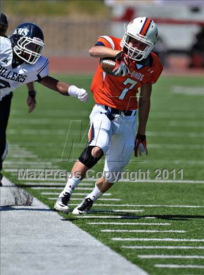 Thumbnail 1 in Timpview vs. Bakersfield (Mission Viejo Football Classic) photogallery.