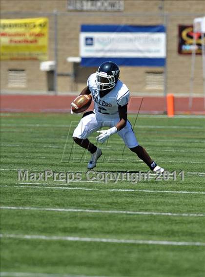Thumbnail 1 in Timpview vs. Bakersfield (Mission Viejo Football Classic) photogallery.
