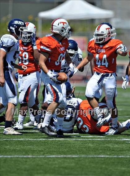 Thumbnail 1 in Timpview vs. Bakersfield (Mission Viejo Football Classic) photogallery.