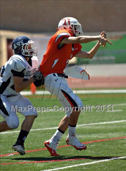 Thumbnail 2 in Timpview vs. Bakersfield (Mission Viejo Football Classic) photogallery.