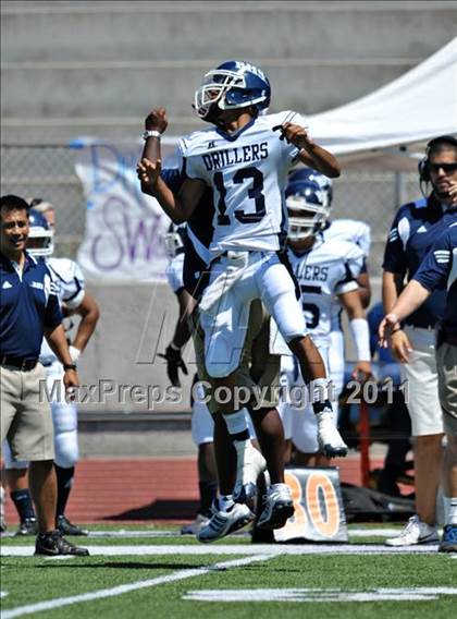 Thumbnail 3 in Timpview vs. Bakersfield (Mission Viejo Football Classic) photogallery.