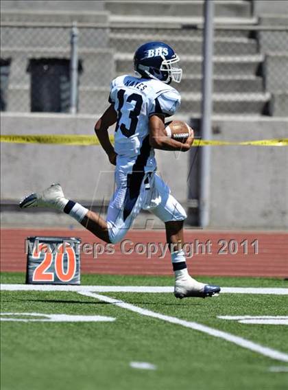 Thumbnail 3 in Timpview vs. Bakersfield (Mission Viejo Football Classic) photogallery.