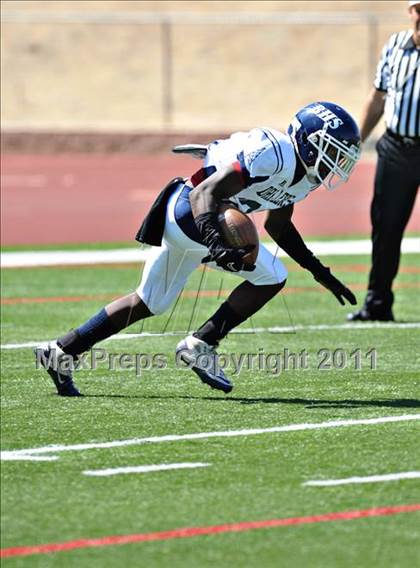 Thumbnail 1 in Timpview vs. Bakersfield (Mission Viejo Football Classic) photogallery.