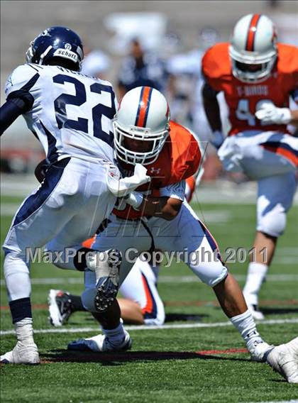 Thumbnail 2 in Timpview vs. Bakersfield (Mission Viejo Football Classic) photogallery.