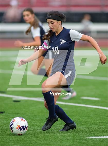 Thumbnail 2 in Lewisburg vs. Central Columbia (PIAA D4 Class 2A Quarterfinal) photogallery.