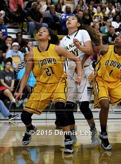 Thumbnail 2 in Bishop O'Dowd vs. Vanden (CIF NorCal Regional D3 Final) photogallery.