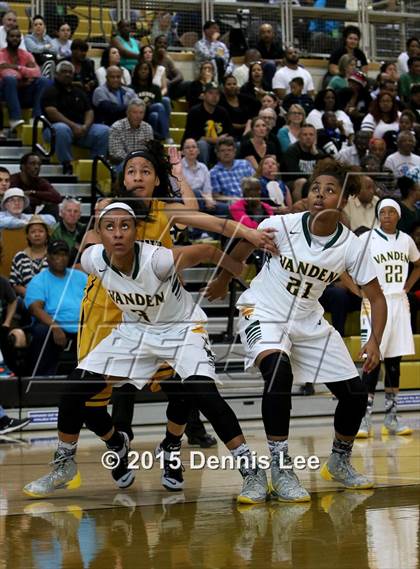Thumbnail 3 in Bishop O'Dowd vs. Vanden (CIF NorCal Regional D3 Final) photogallery.