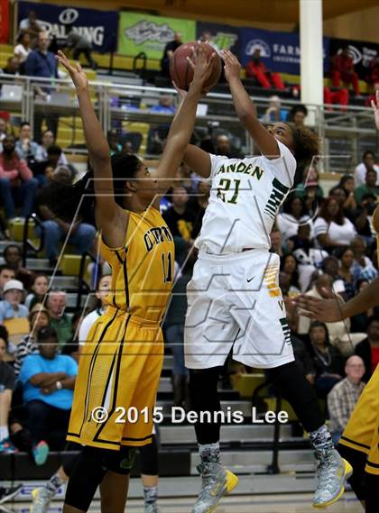 Thumbnail 2 in Bishop O'Dowd vs. Vanden (CIF NorCal Regional D3 Final) photogallery.