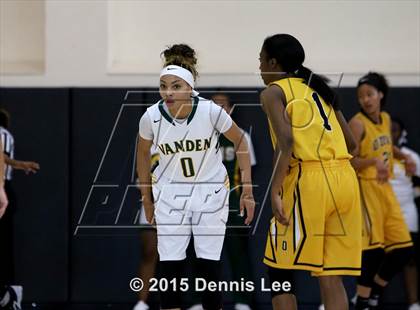 Thumbnail 1 in Bishop O'Dowd vs. Vanden (CIF NorCal Regional D3 Final) photogallery.