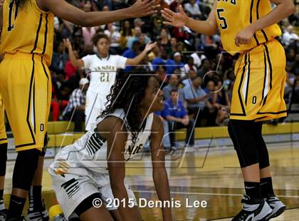 Thumbnail 2 in Bishop O'Dowd vs. Vanden (CIF NorCal Regional D3 Final) photogallery.