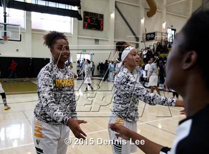 Thumbnail 3 in Bishop O'Dowd vs. Vanden (CIF NorCal Regional D3 Final) photogallery.