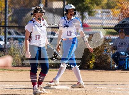 Thumbnail 2 in Legend vs. Dakota Ridge (CHSAA 5A Region 6 Playoff) photogallery.