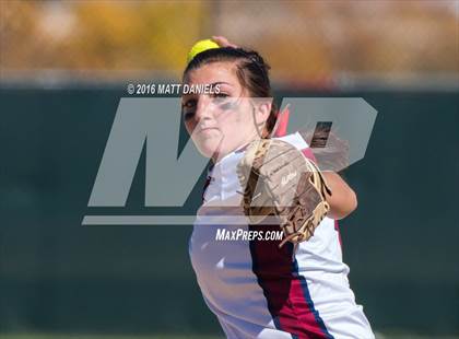 Thumbnail 2 in Legend vs. Dakota Ridge (CHSAA 5A Region 6 Playoff) photogallery.