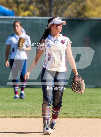 Thumbnail 3 in Legend vs. Dakota Ridge (CHSAA 5A Region 6 Playoff) photogallery.