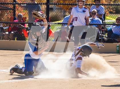 Thumbnail 3 in Legend vs. Dakota Ridge (CHSAA 5A Region 6 Playoff) photogallery.