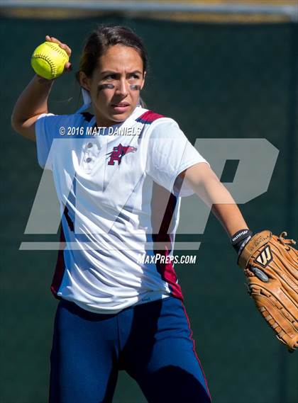 Thumbnail 3 in Legend vs. Dakota Ridge (CHSAA 5A Region 6 Playoff) photogallery.