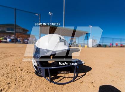 Thumbnail 1 in Legend vs. Dakota Ridge (CHSAA 5A Region 6 Playoff) photogallery.