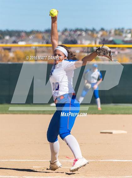 Thumbnail 2 in Legend vs. Dakota Ridge (CHSAA 5A Region 6 Playoff) photogallery.