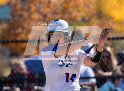 Thumbnail 1 in Legend vs. Dakota Ridge (CHSAA 5A Region 6 Playoff) photogallery.