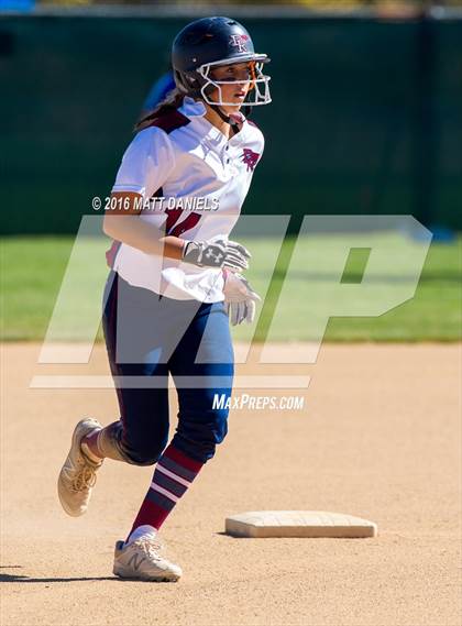 Thumbnail 2 in Legend vs. Dakota Ridge (CHSAA 5A Region 6 Playoff) photogallery.