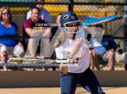 Thumbnail 2 in Legend vs. Dakota Ridge (CHSAA 5A Region 6 Playoff) photogallery.