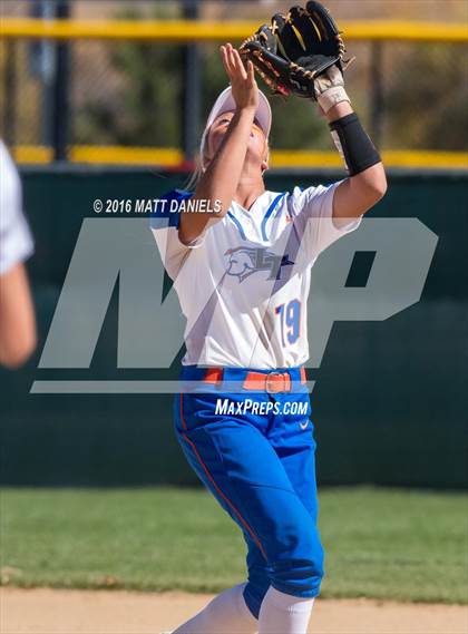 Thumbnail 1 in Legend vs. Dakota Ridge (CHSAA 5A Region 6 Playoff) photogallery.