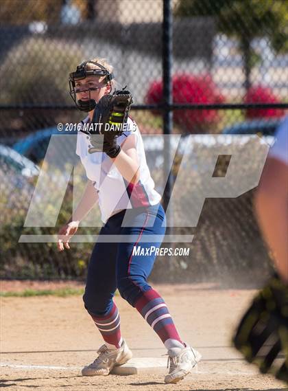 Thumbnail 1 in Legend vs. Dakota Ridge (CHSAA 5A Region 6 Playoff) photogallery.